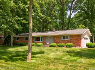 4353 Emerald Dr, Bridgeport, MI 48722