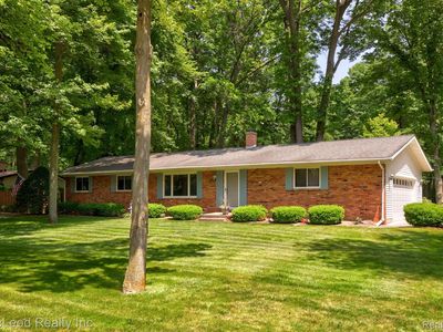 4353 Emerald Dr, Bridgeport, MI, 48722