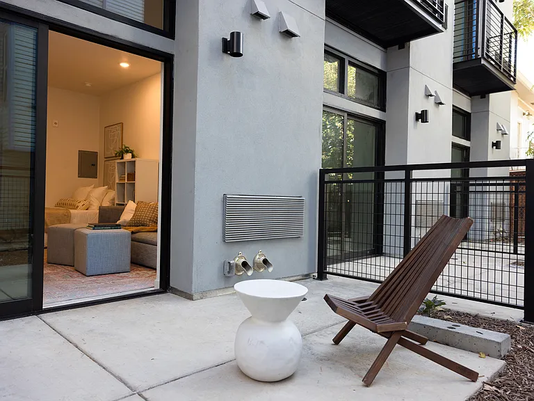 Studio30 Residences — Photo 22