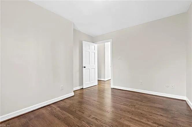 811 Colonial Ave — Photo 8