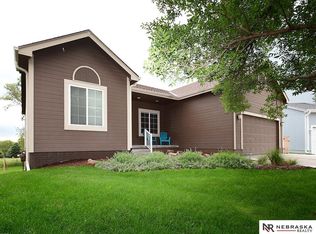 18638 Ohern Cir, Omaha, NE 68135