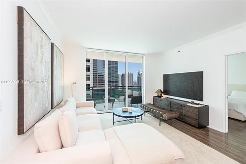 950 Brickell Bay Dr Photo 1