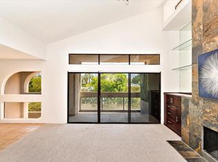 827 Village Sq S, Palm Springs, CA 92262