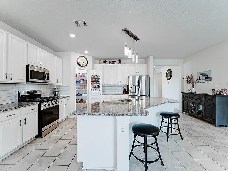 1502 Wheatley Hill Ln — Photo 6