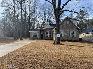 140 Silverside Dr, Perry, GA 31069