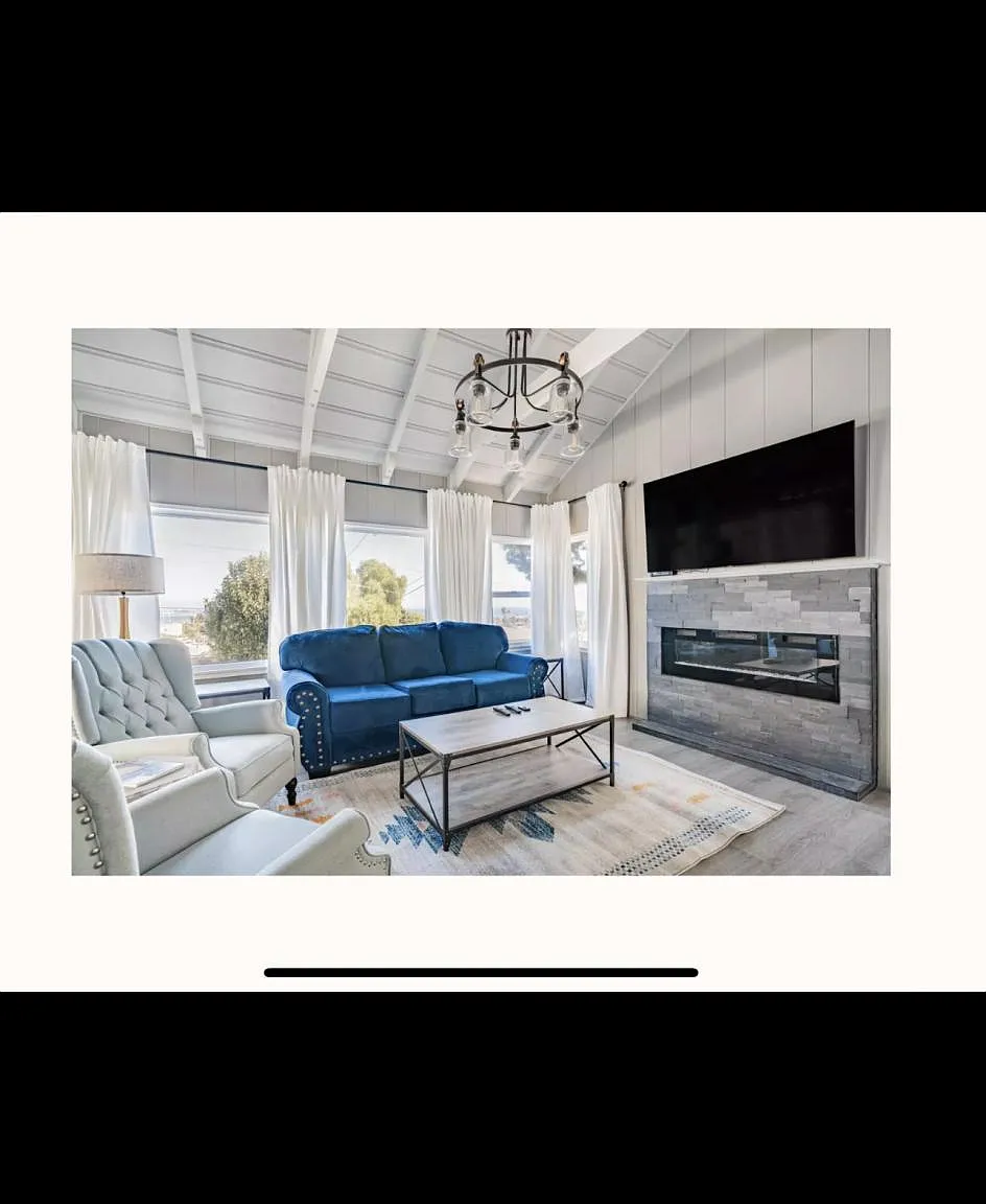 2 bed, 764 sqft, $3,950 — Photo 2