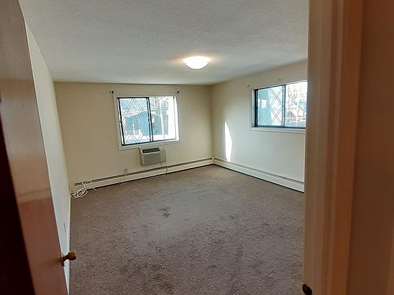 4th image of 995 Atwood Ave APT 301