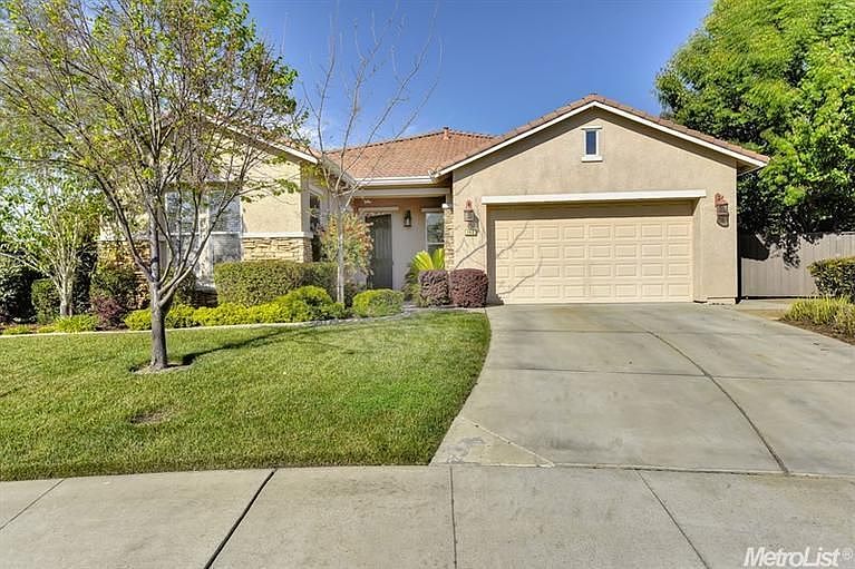 1st image of 140 Rock House Cir N