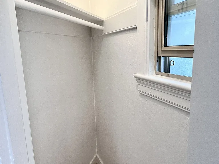 118 Athol Ave #103 — Photo 14