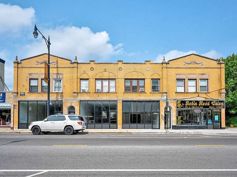 4334 W Lawrence Ave — Photo 1