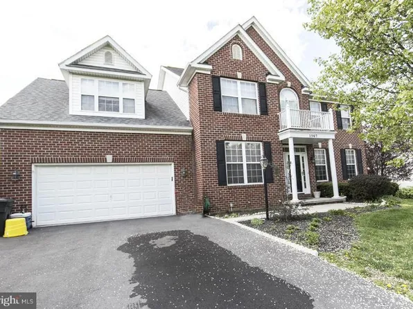 1967 Londontowne Dr, Hagerstown, MD 21740