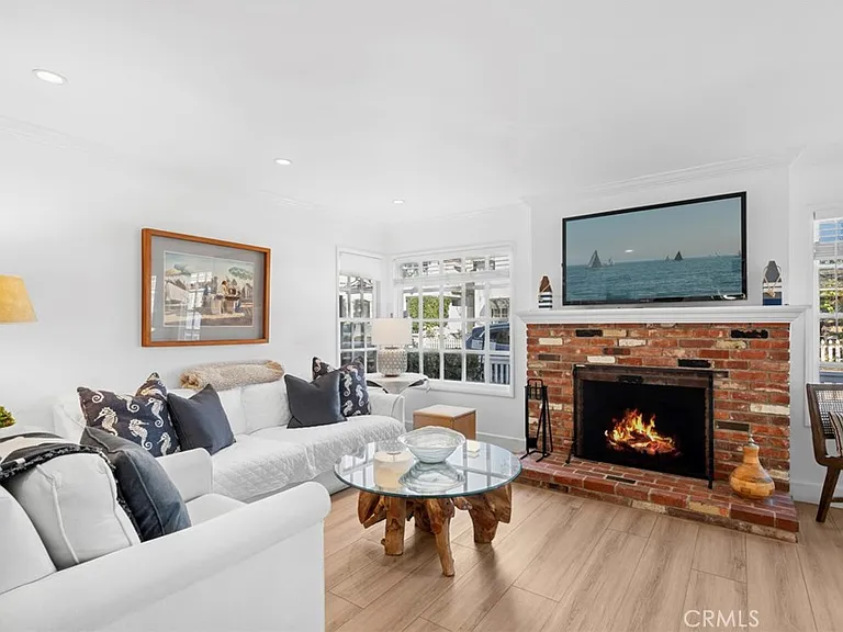 117 Amethyst Ave — Photo 7