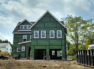 72 Como Rd, Hyde Park, MA 02136