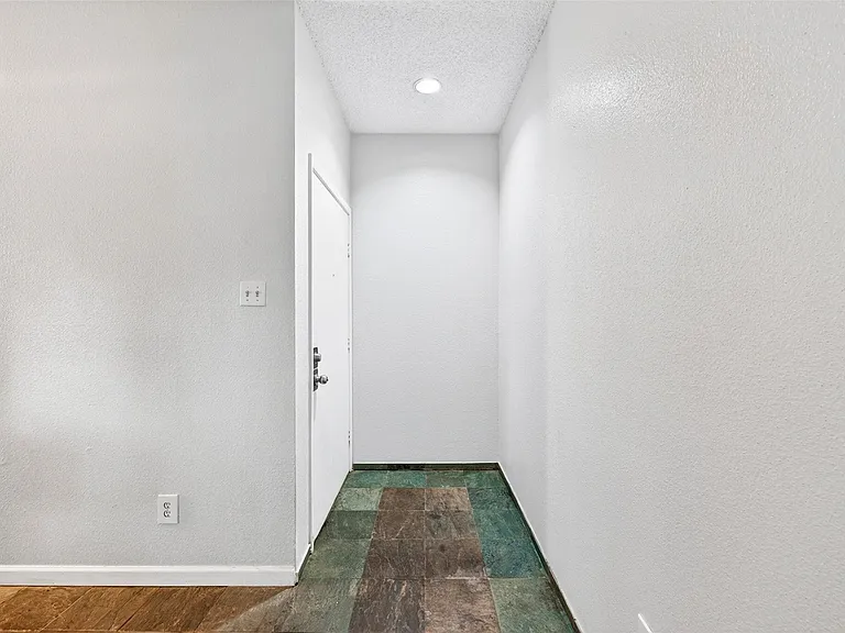 10053 Westpark Dr #297 — Photo 7