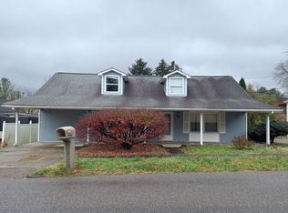 504 Ridge Ave, Rio Grande, OH 45674