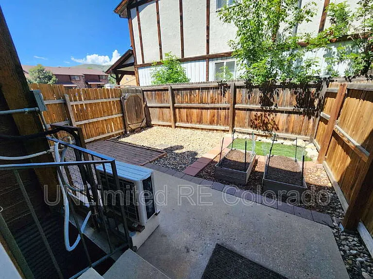 301 Zeta St #2 — Photo 13
