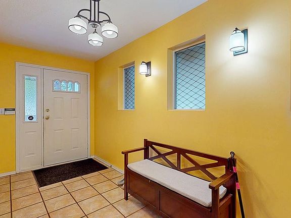 5th image of 7781 Hart Rd