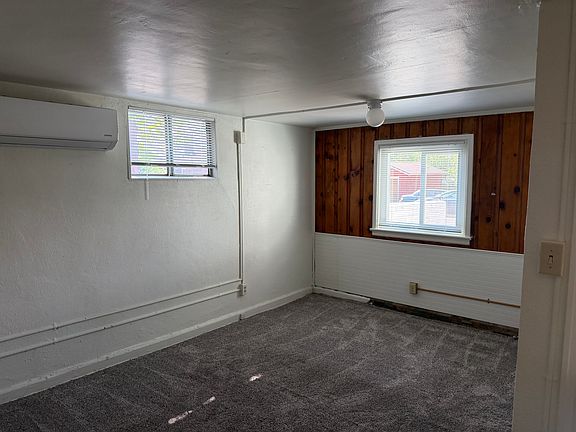 4th image of 1111 Strand Pl APT B