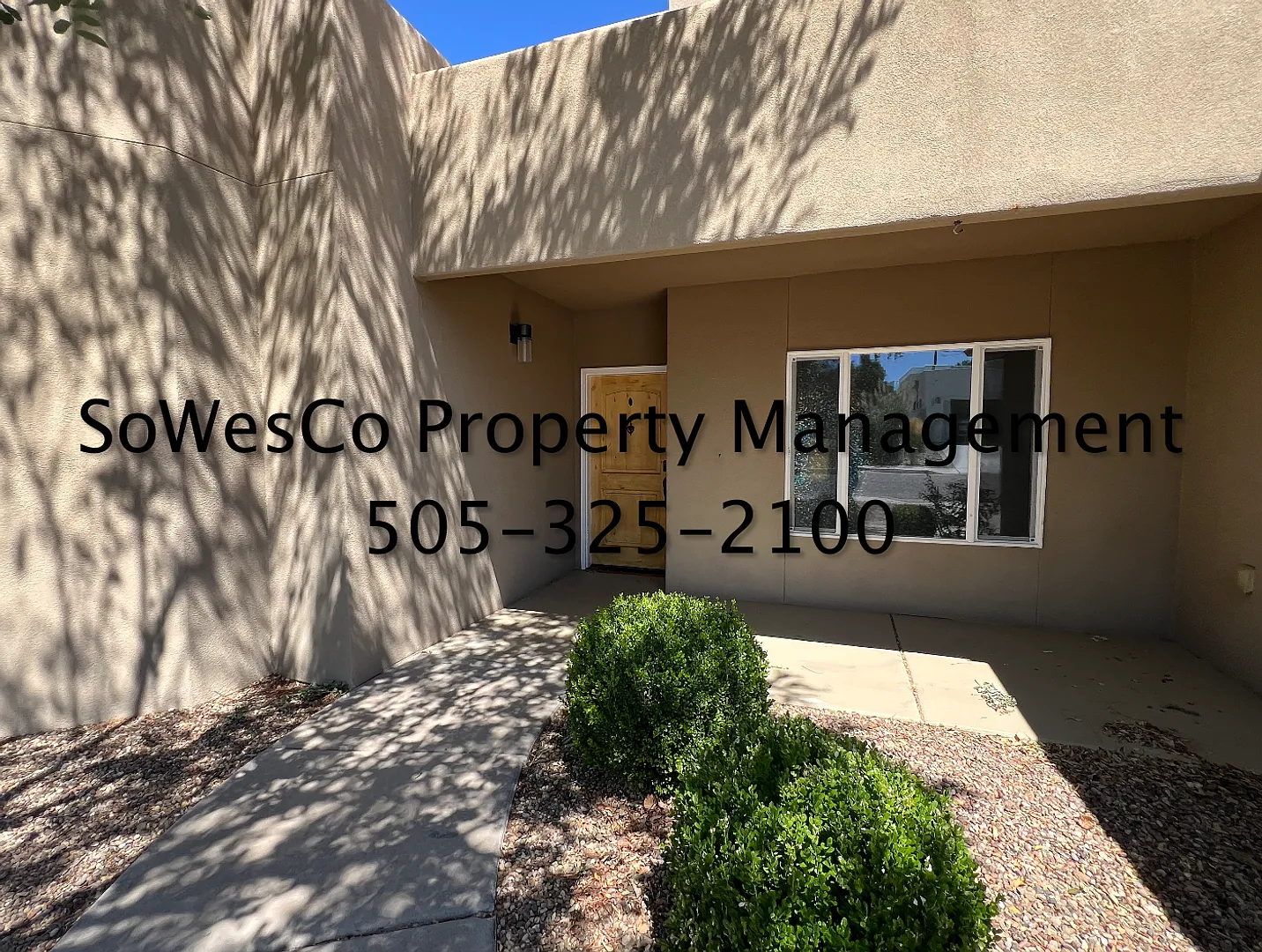 4 Bedroom Home Built in 2018, near Country Club — Photo 2