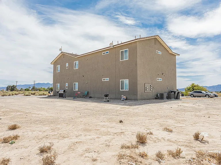1741 S Dandelion St #2 — Photo 37