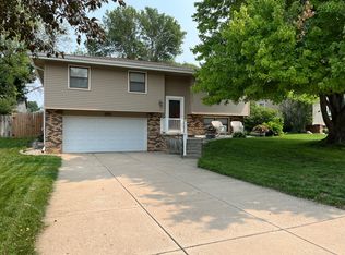 15414 U St, Omaha, NE 68137