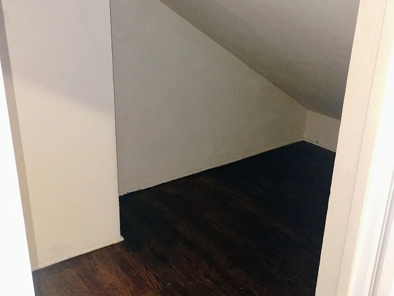 9505 Park Heights Ave #UPSTAIRS — Photo 8