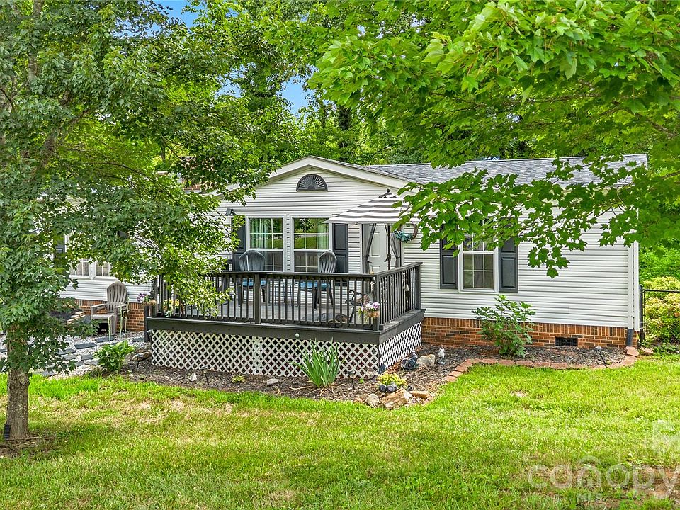 1st image of 126 Samuel Cir