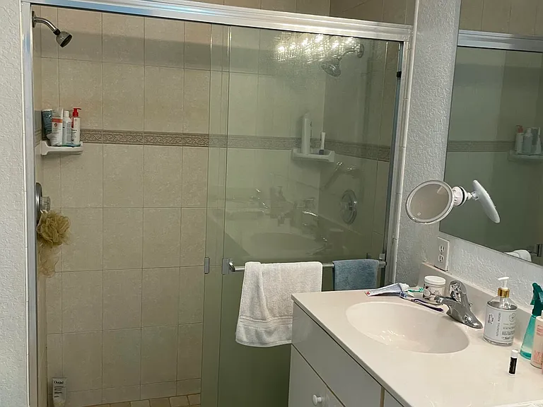 435 SW Lakota Ave — Photo 5