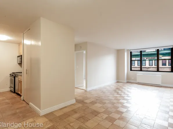201 East 87th Street image 1 of 9