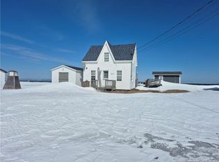 637 Principale Rd, Pointe Verte, NB E8J2P7