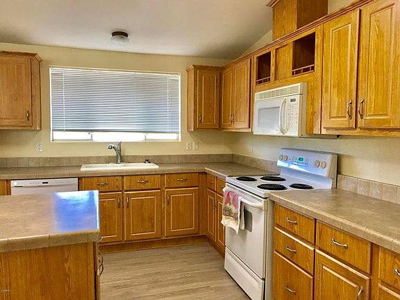 4th image of 28150 E Quartzite Dr