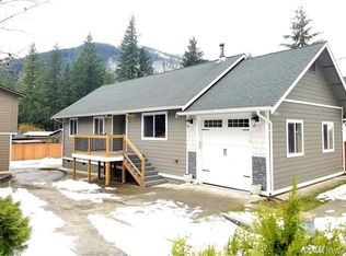 7975 Apache Dr, Maple Falls, WA 98266