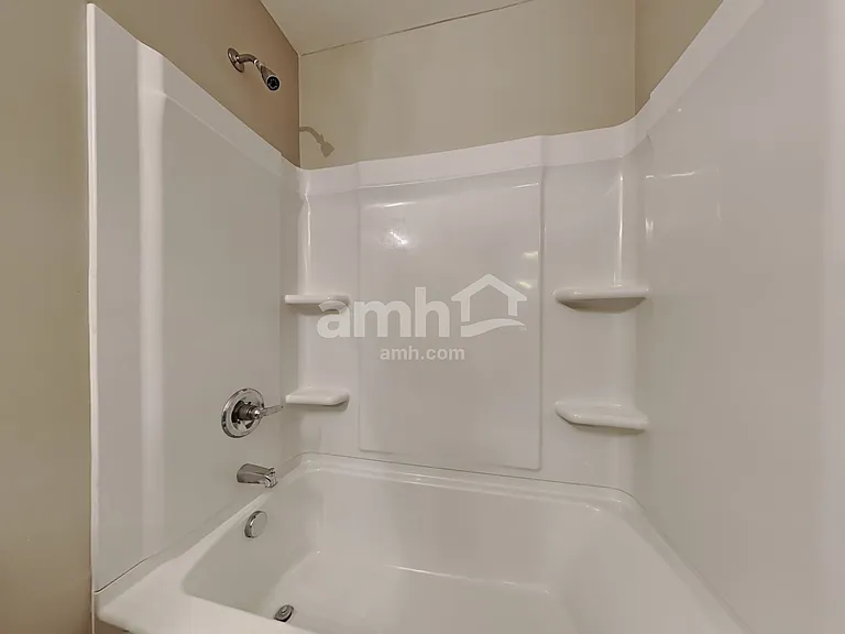 5454 Windsor Ct — Photo 21
