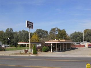 805 E Ohio St, Clinton, MO 64735