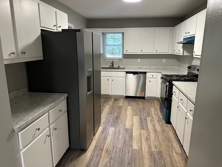 6822 Chuckwagon Ln — Photo 2
