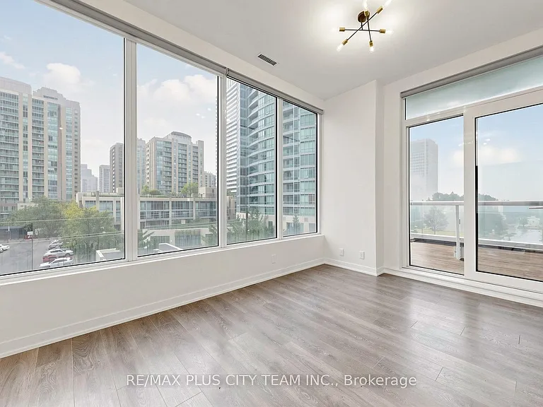 15 Holmes Ave #407 — Photo 4
