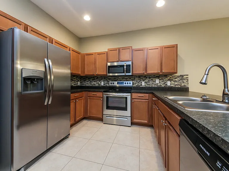 7424 Azalea Cove Cir — Photo 4