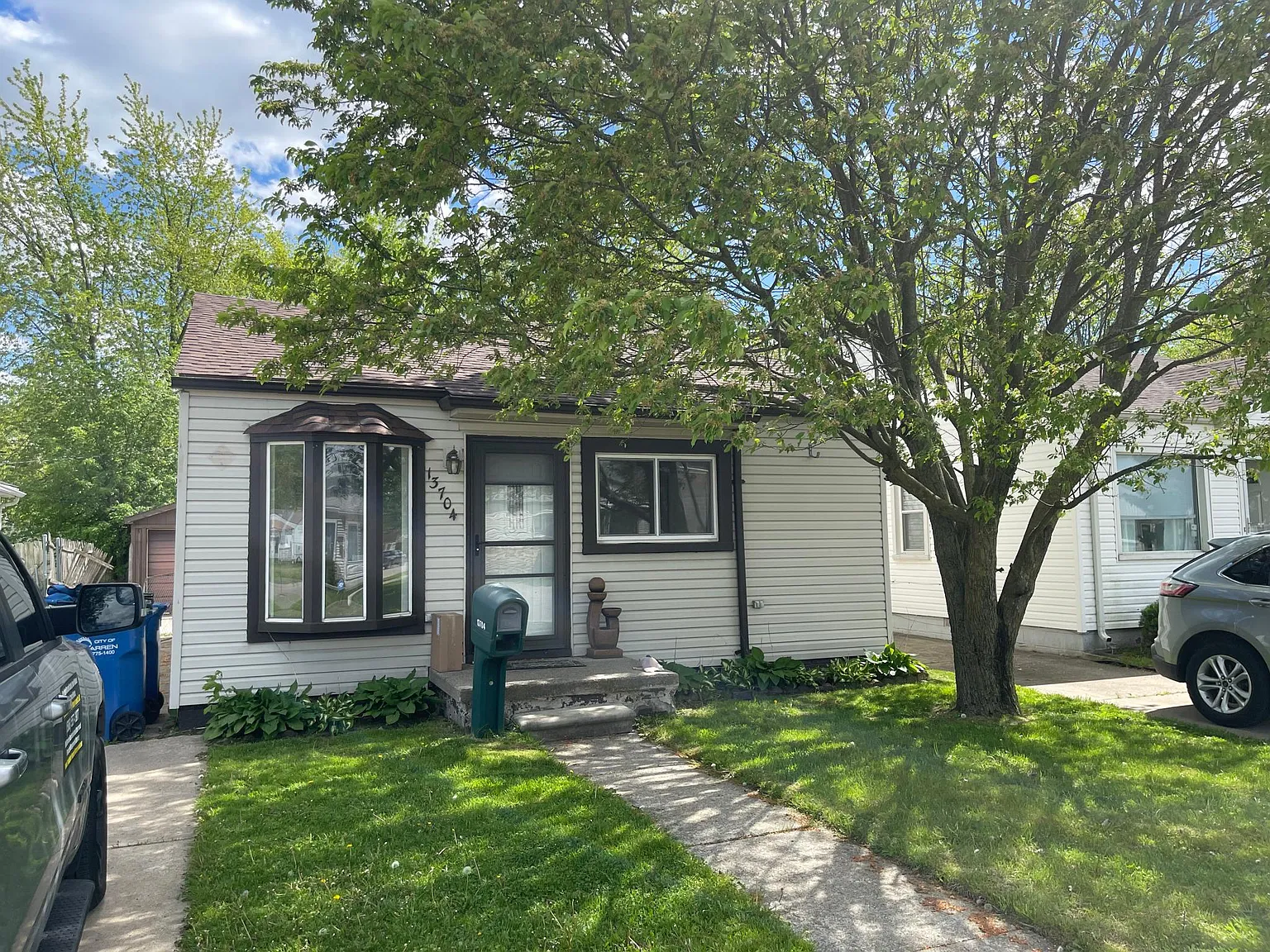 13704 Marshall Ave photo 1