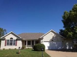 1104 W Donahue St, Eldridge, IA
