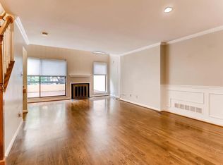 19 W Barre St, Baltimore, MD 21201