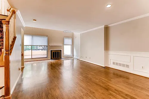 19 W Barre St Photo 1