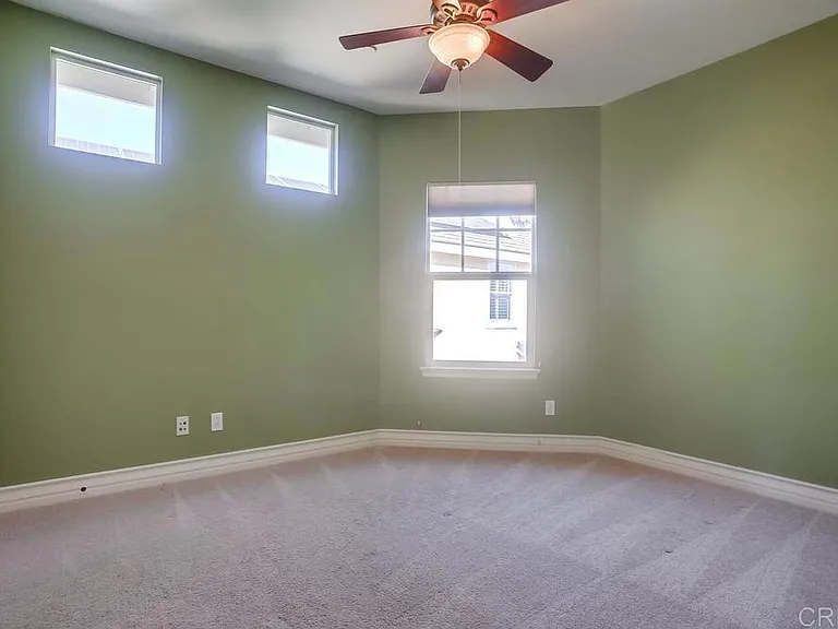421 N Cedros Ave N — Photo 33
