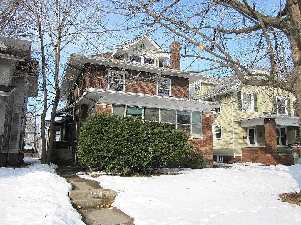 1213 N Glenwood Ave photo 1