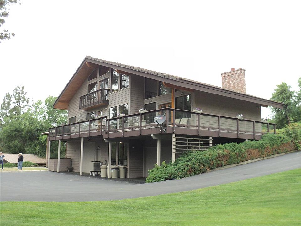 1st image of 1888B Orchard Dr N