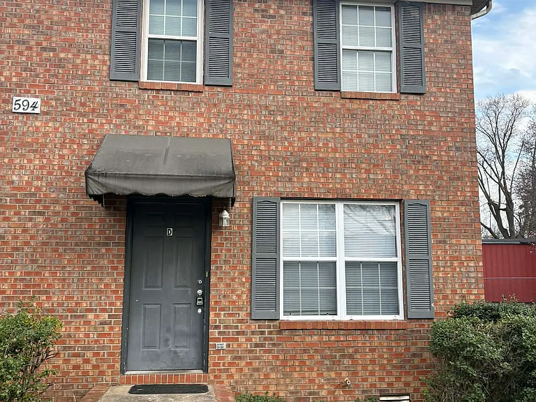 594 Lost Cir #A — Photo 19
