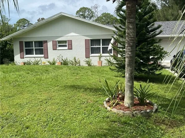 20503 Fern Cir, North Fort Myers, FL 33917