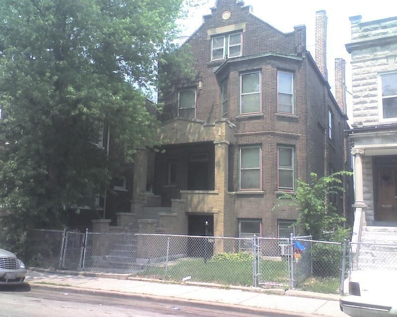 1st image of 4054 W 21st Pl