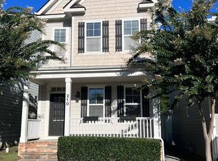 210 Windy Creek Ln, Apex, NC 27502
