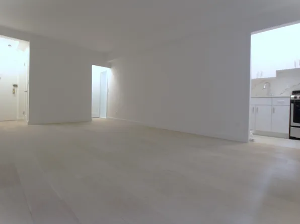 240 East 46th Street image 6 of 11