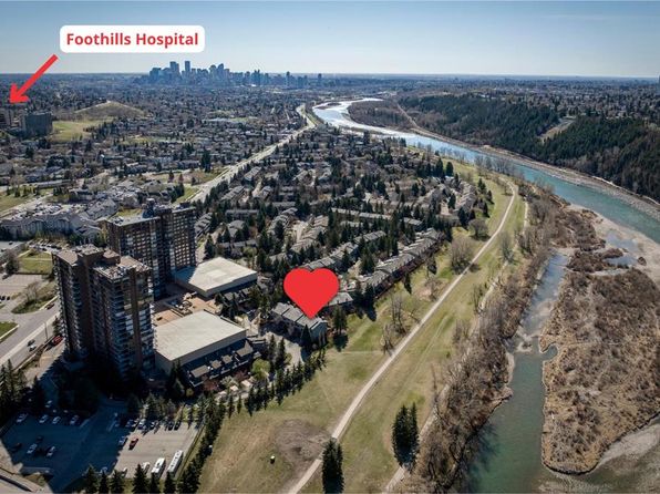 39 Point McKay Cres NW, Calgary, AB T3B 5C3